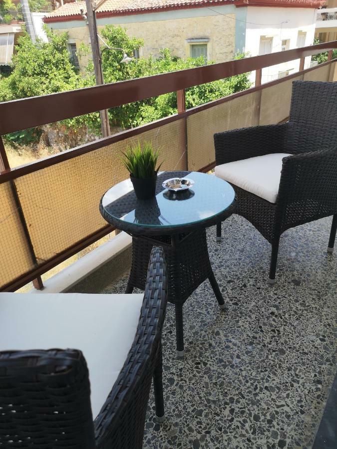 Explore Greece From Bright City Centre Apartment Chalkís 외부 사진